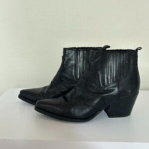 Sam Edelman size 8 black leather western booties